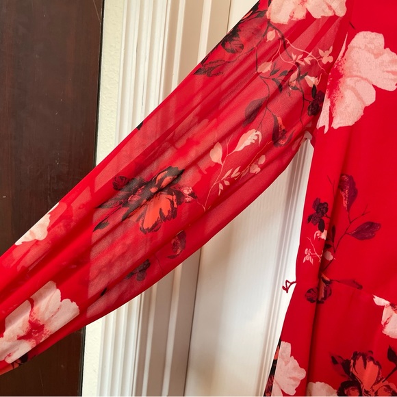 Gorgeous Floral Gown - Picture 4 of 7